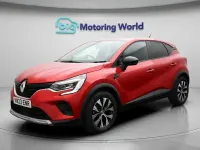 Used Renault Captur Evolution 145 HP (106 kW) 2023 Red SUV