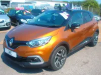 Used Renault Captur Iconic 90 HP (66 kW) 2019 Orange/black SUV