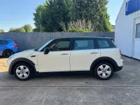 Used Mini Cooper Clubman 2016 White Estate