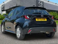 Ny Mazda 2 2025 Svart Halvkombi