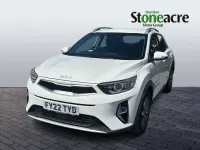 Used Kia Stonic 99 HP (72 kW) 2022 White SUV