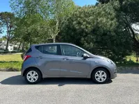 Gebraucht Hyundai i10 SE 87 PS (63 kW) 2015 Grau Kleinwagen