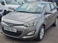 Begagnad Hyundai i20 Active 85 HK (62 kW) 2013 Grå Halvkombi