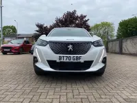 Begagnad Peugeot 2008 Allure Premium 2020 Vit SUV