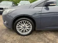 Used Ford Focus Zetec 2014 Grey Estate