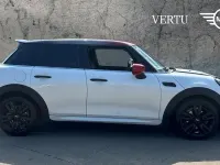 Usado Mini Cooper Sport 136 CV (100 kW) 2022 Blanco Utilitario