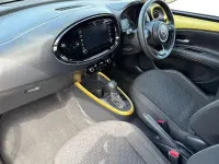 Used Toyota Aygo X 72 HP (52 kW) 2023 Gold SUV