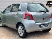 Used Toyota Yaris 85 HP (62 kW) 2007 Silver Hatchback