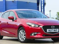 Used Mazda 3 120 HP (88 kW) 2017 Red Hatchback