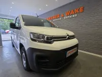 Used Citroën Berlingo 75 HP (55 kW) 2019 White MPV