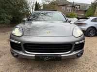 Usado Porsche Cayenne Edition 414 HP (304 kW) 2015 Cinzento SUV