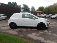 Używany Vauxhall Corsa Sportive 95 KM (69 kW) 2014 Biały Van