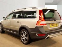 Used Volvo XC70 SE Lux 215 HP (158 kW) 2014 Gold Estate