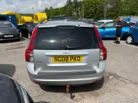 Usado Volvo V50 109 CV (80 kW) 2008 Plateado Familiar