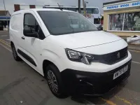 Used Peugeot Partner 131 HP (96 kW) 2021 White MPV