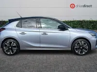 Usado Vauxhall Corsa-e Ultimate 100 kW (136 HP) 2023 Cinzento Citadino
