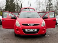Käytetty Hyundai i20 Classic 2010 Punainen Viistoperä