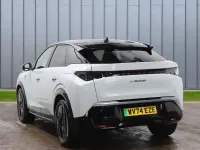 Used Peugeot e-3008 GT 152 kW (207 HP) 2024 White SUV
