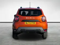 Begagnad Dacia Duster Journey 89 HK (65 kW) 2023 Orange SUV