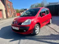 Used Renault Grand Modus Dynamique 2009 Red MPV