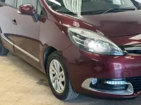 Used Renault Scénic III Dynamique 110 HP (80 kW) 2016 Red MPV