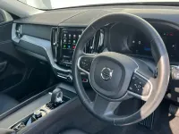 Used Volvo XC60 Momentum 197 HP (144 kW) 2022 Blue SUV