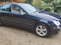 Begagnad Mercedes C220 Avantgarde 2007 Blå Sedan