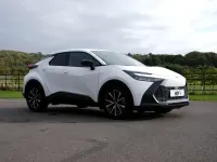 Used Toyota C-HR Design 140 HP (102 kW) 2024 White SUV