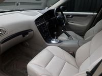 Used Volvo S60 210 HP (154 kW) 2004 Grey Sedan