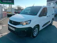 Used Peugeot Partner Premium 100 HP (73 kW) 2022 White MPV