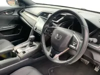 Używany Honda Civic SR 129 KM (94 kW) 2017 Biały Hatchback