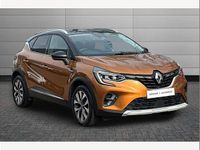 Used Renault Captur Version S 160 HP (117 kW) 2021 Desert orange with diamond black roof SUV