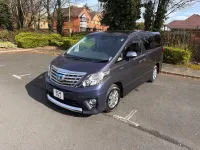 Begagnad Toyota Alphard 2026 Grå Minibuss