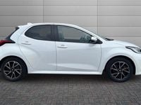 Used Toyota Yaris Hybrid Design 116 HP (85 kW) 2022 White Hatchback