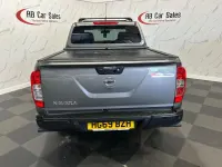 Begagnad Nissan Navara N-Guard 190 HK (139 kW) 2019 Grå Pickup