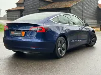 Usado Tesla Model 3 254 kW (346 HP) 2020 Azul Sedan