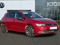 Used VW Golf VIII Active 130 HP (95 kW) 2021 Red Hatchback