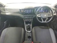 Used VW Taigo Life 95 HP (69 kW) 2023 Red SUV
