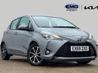 Used Toyota Yaris 100 HP (73 kW) 2019 Grey Hatchback