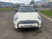 Używany Mini Cooper Classic 2021 Biały Hatchback