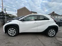 Used Toyota Aygo X PURE 72 HP (52 kW) 2024 White SUV
