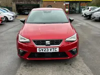 Usado Seat Ibiza FR 110 CV (80 kW) 2023 Rojo Utilitario