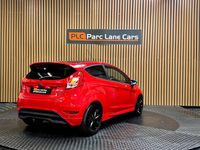 Used Ford Fiesta ST-Line 140 HP (102 kW) 2017 Red Hatchback