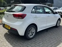 Used Kia Rio 101 HP (74 kW) 2022 White Hatchback