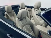 Usado Mercedes C200 AMG line 184 HP (135 kW) 2018 Azul Cabrios