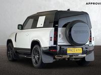 Used Land Rover Defender Dynamic 250 HP (183 kW) 2022 Fuji white Estate