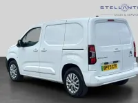 Used Citroën Berlingo 98 kW (134 HP) 2023 White MPV
