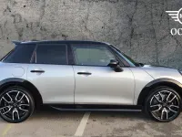 Usado Mini Cooper S Hatch 201 CV (147 kW) 2025 Plateado Utilitario