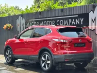 Used Nissan Qashqai N-TEC 163 HP (119 kW) 2015 Red SUV