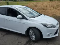Used Ford Focus Zetec 2014 White Hatchback